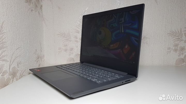 Свежий ноутбук Lenovo Ryzen/8Gb/SSD/ гарантия