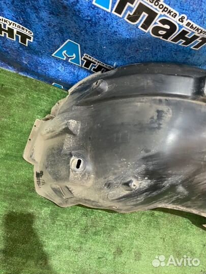 Подкрылок передний левый Mercedes-Benz Ml W163