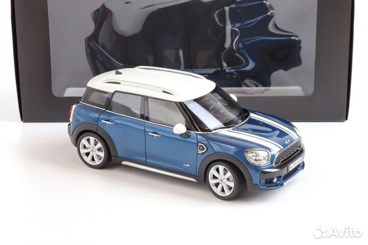 Mini Cooper S Countryman F60 blue/white 1/18
