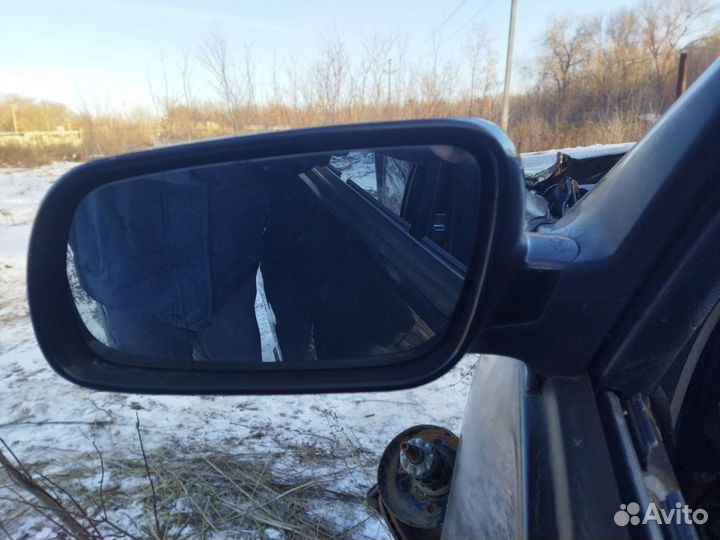 Зеркало Левое Volkswagen Jetta IV 1998г-2005г