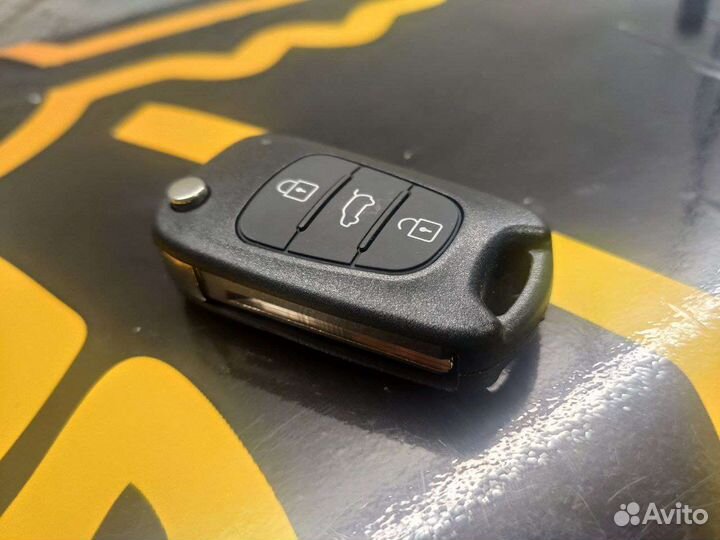Выкидной ключ хундай Hyundai ix35 автоключ