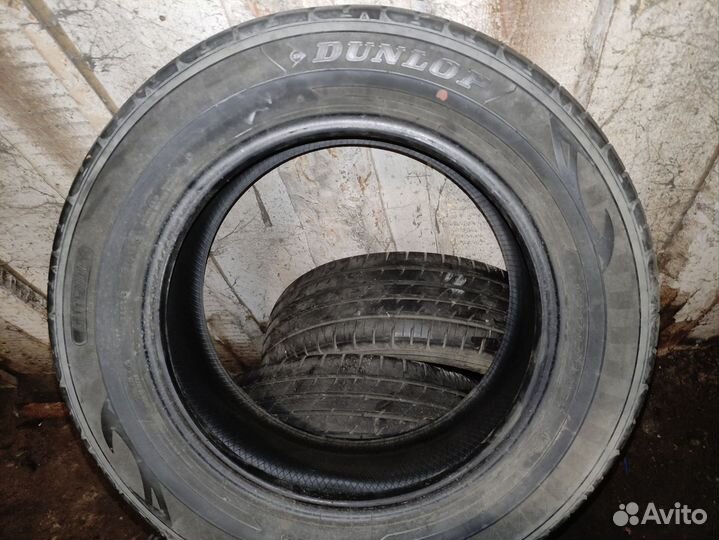 Dunlop Enasave RV504 215/60 R16