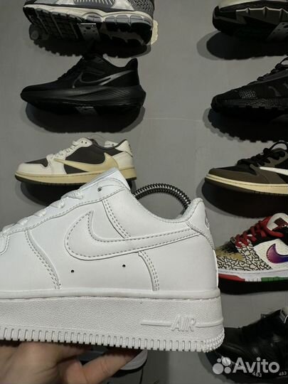 Кроссовки Nike air force 1