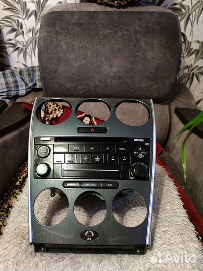 Магнитола штатная на мазду 6 GG 1