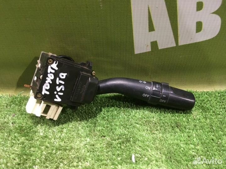 Подрулевой переключатель поворотников Toyota Vista