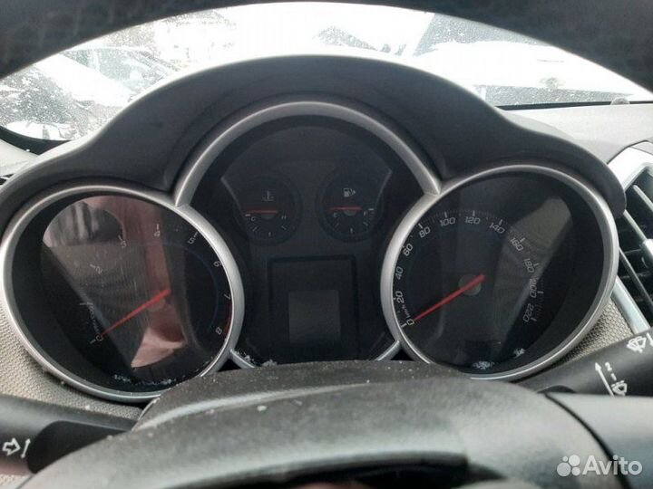 Панель приборов Chevrolet Cruze Z18XER 2013