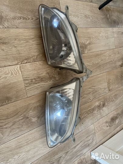 Фары на toyota corolla spacio ae111