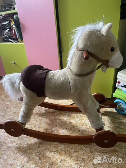 Детская качалка лошадь