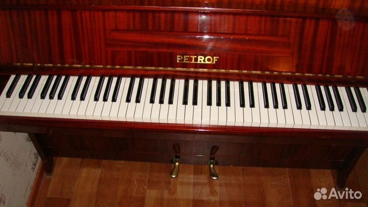 Пианино Petrof