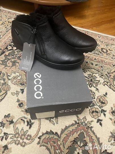 Ecco ботинки новые