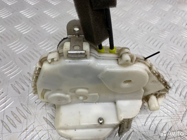 Б/У замок двери передний правый Honda Accord 8 CP1