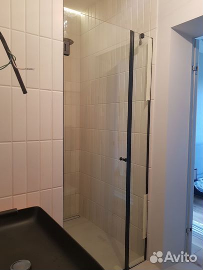 Стеклянная перегородка в ванную