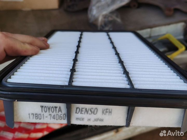 Воздушный фильтр 17801-74060