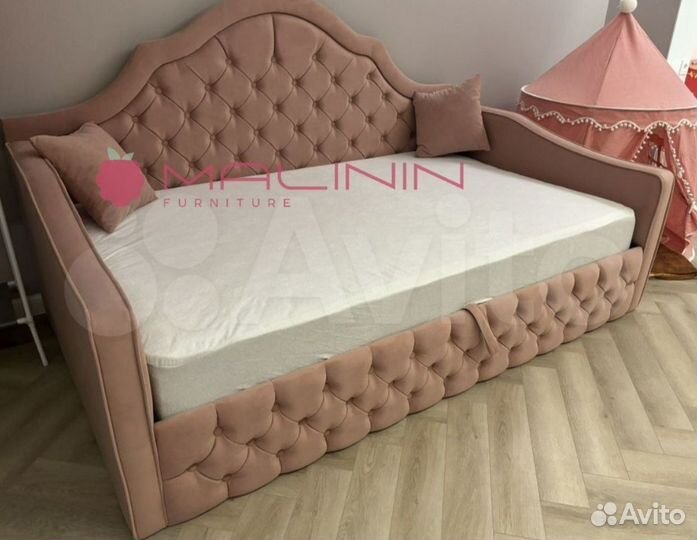 Кровать в детскую комнату