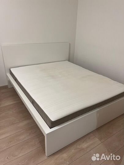 Кровать двухспальная 160 200 бу IKEA Malm