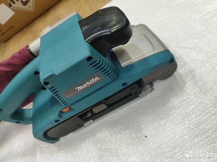 Ленточная шлифмашина makita 9404 (Япония)