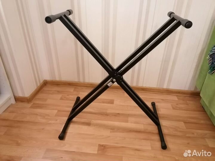 Синтезатор Casio WK-200 со стойкой