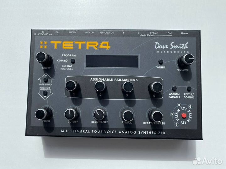 2 аналоговых синтезатора DSI Tetra