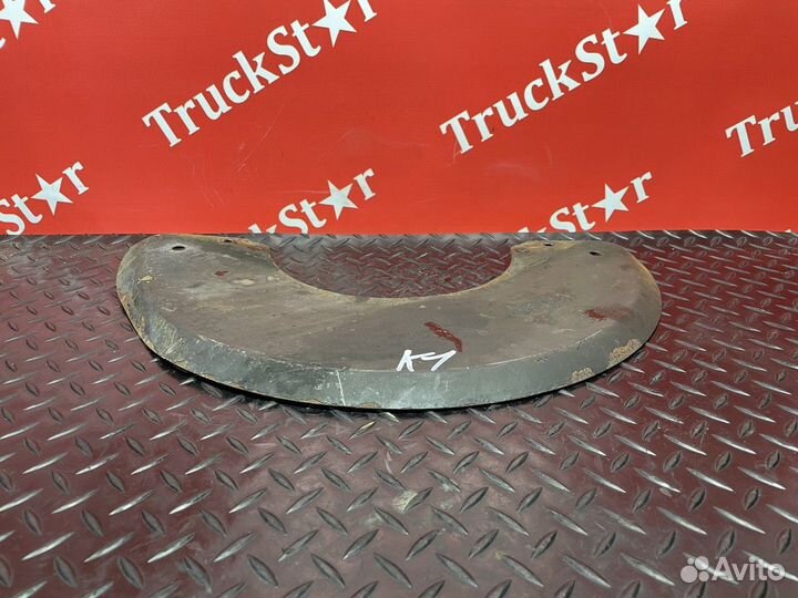 Пыльник тормозного диска правый камаз 5490