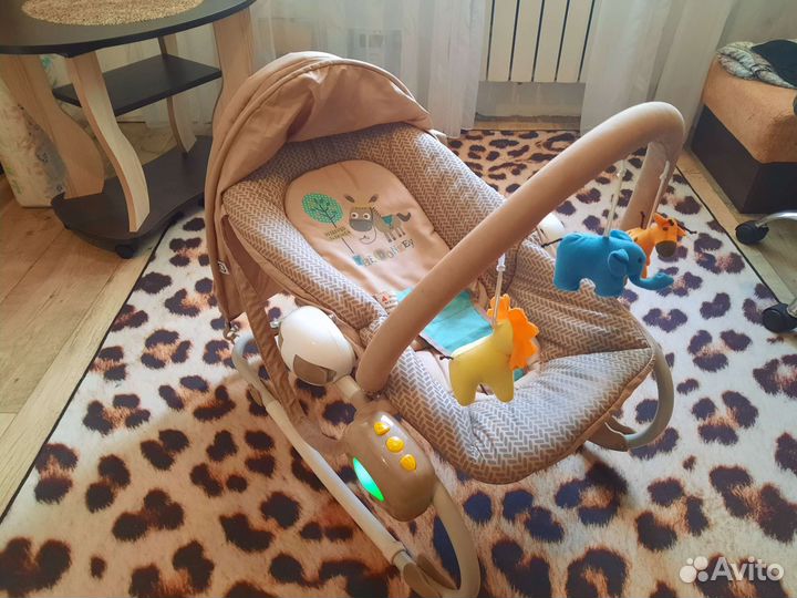 Шезлонг детский babyton