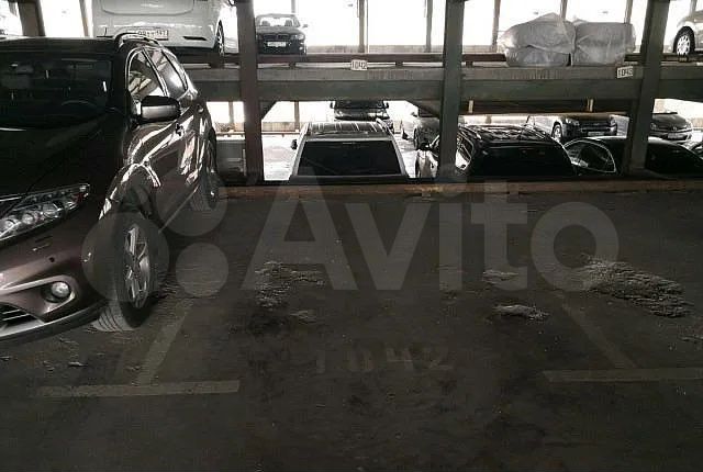 Машиноместо, 13 м²