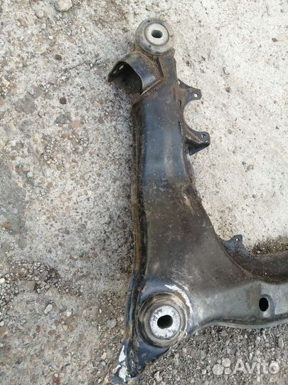 Передний подрамник Volkswagen Passat B5 aeb