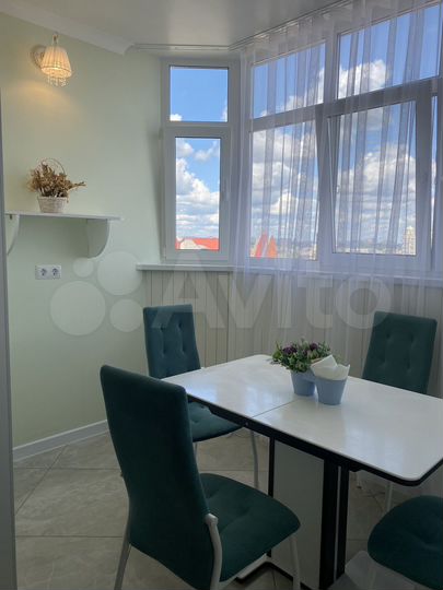 2-к. квартира, 79 м², 14/17 эт.