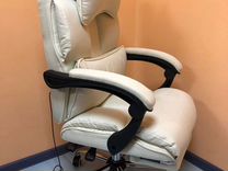 Компьютерное игровое кресло с мас�сажем