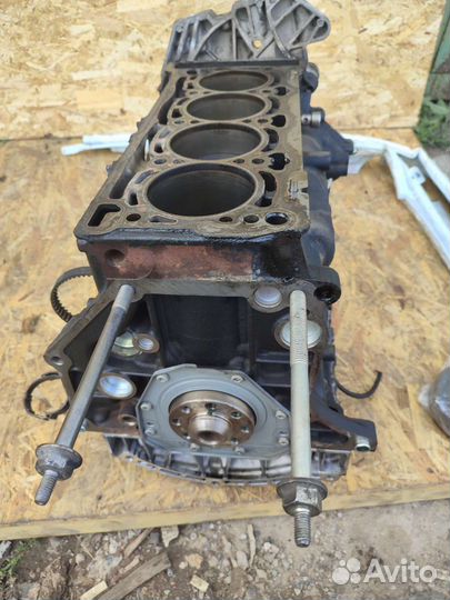 Блок двигателя в сборе 2.0tsi CCZ