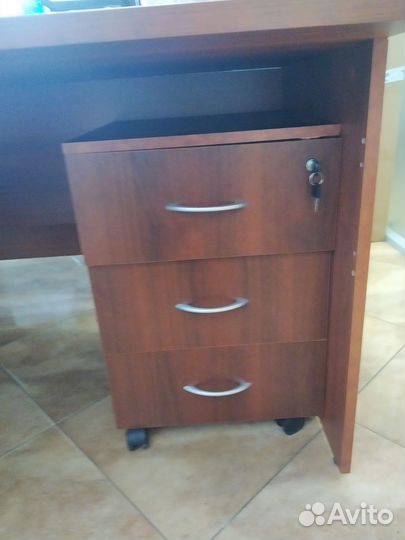 Офисная мебель