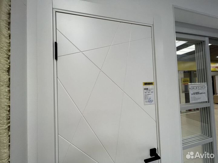 Дверь межкомнатная белая