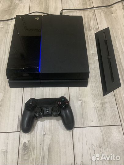Игровая приставка ps4 с играми