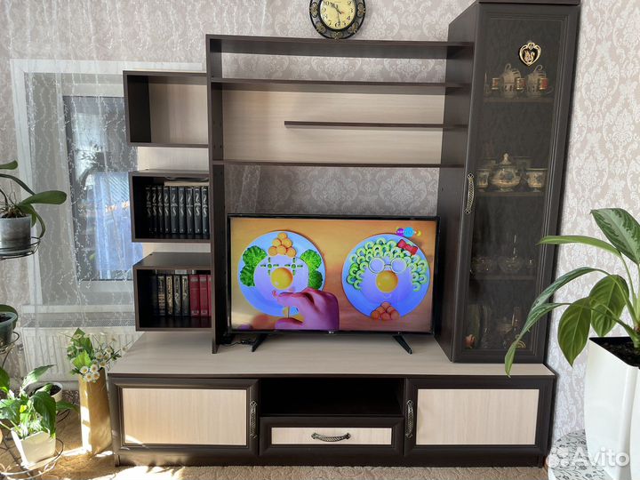 Стенка под телевизор