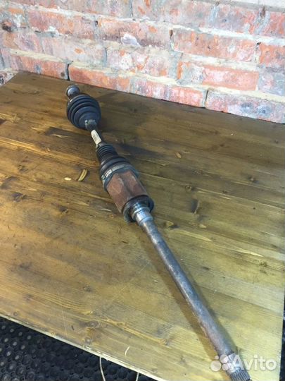 Привод передний правый Bmw X1 E84 N20B20 2012