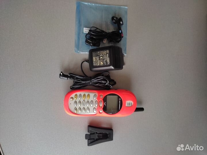 Motorola V2288