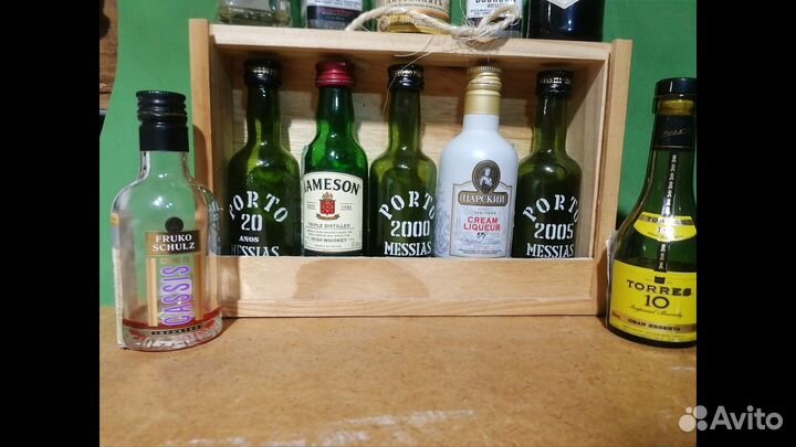 Коллекция мини бутылочек