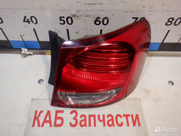 Фонарь задний наружный правый Lexus GS300 GS430