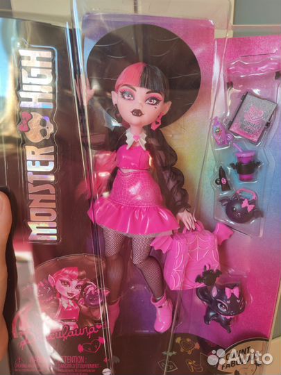 Кукла Monster high Дракулаура базовая