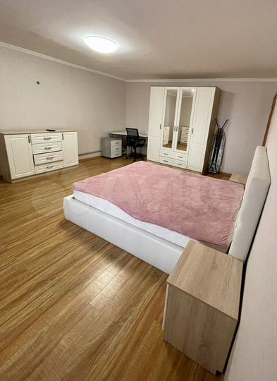 2-к. квартира, 82,4 м², 11/16 эт.