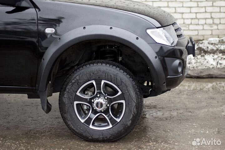 Расширители арок 90 мм Mitsubishi L200 (06-15) RA