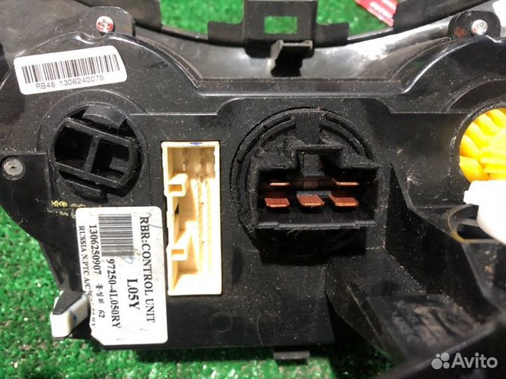 Блок управления отопителем Hyundai Solaris