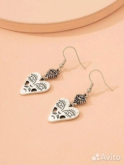 Серьги-подвески с сердечком