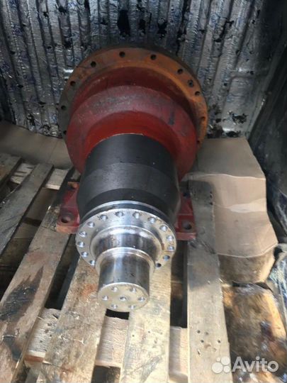 Редуктор планетарный xcmg GR-180/ 215