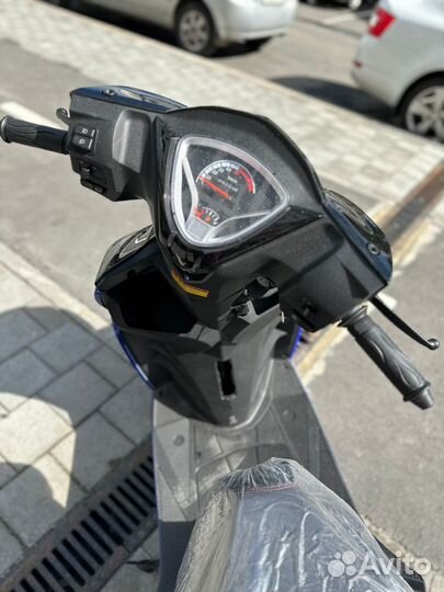 Скутер spark черный