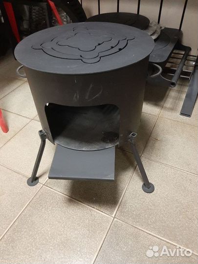 Печь на дровах на 16 л чугунный казан