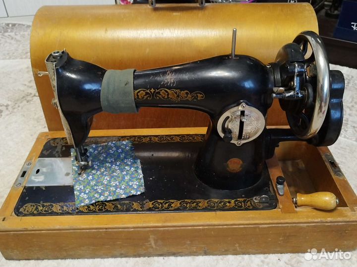 Швейная машинка пмз им. Калинина