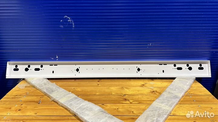 Бампер отбойник панель фонарей schmitz узкий