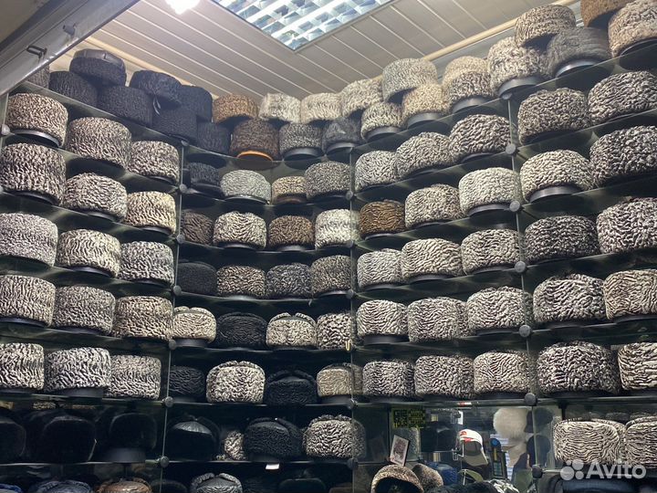 Папахи ушанки каракулевые антика