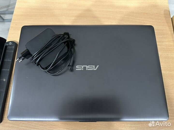Ноутбук Asus k551l