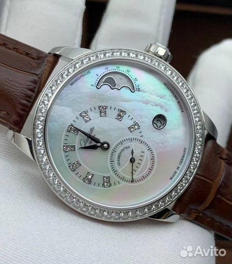 Женские наручные часы glashutte